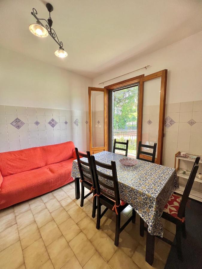 Casa Vacanze "Sautufao" ซานตา เวเนรินา ภายนอก รูปภาพ