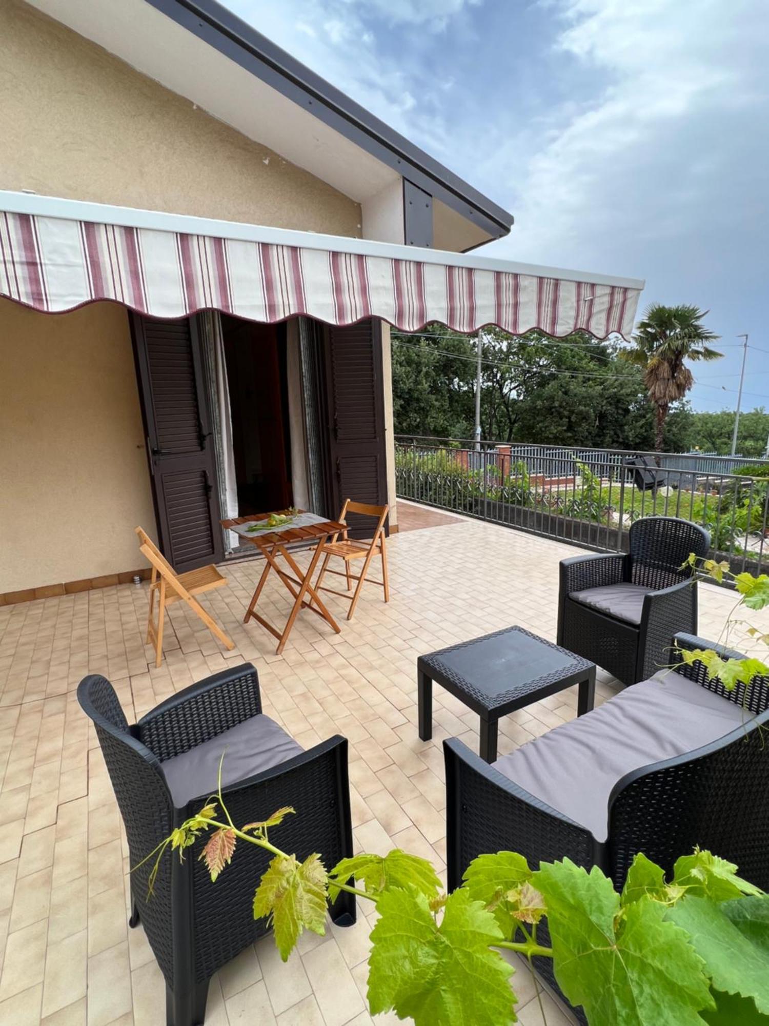 Casa Vacanze "Sautufao" ซานตา เวเนรินา ภายนอก รูปภาพ